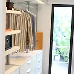 House Avenue Villa *